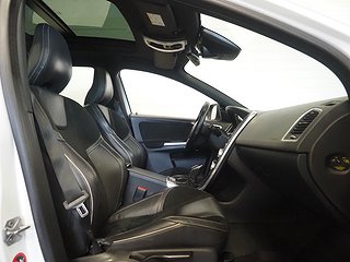SUV Volvo XC60 12 av 28