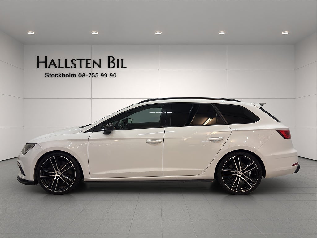 Seat Leon ST Cupra ST 2.0 TSI 4Drive Cockpit CarPlay Svensksåld