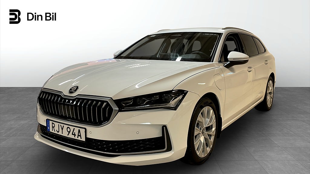 Skoda Superb iV 204 hk Laddhybrid Selection Drag P-Värm
