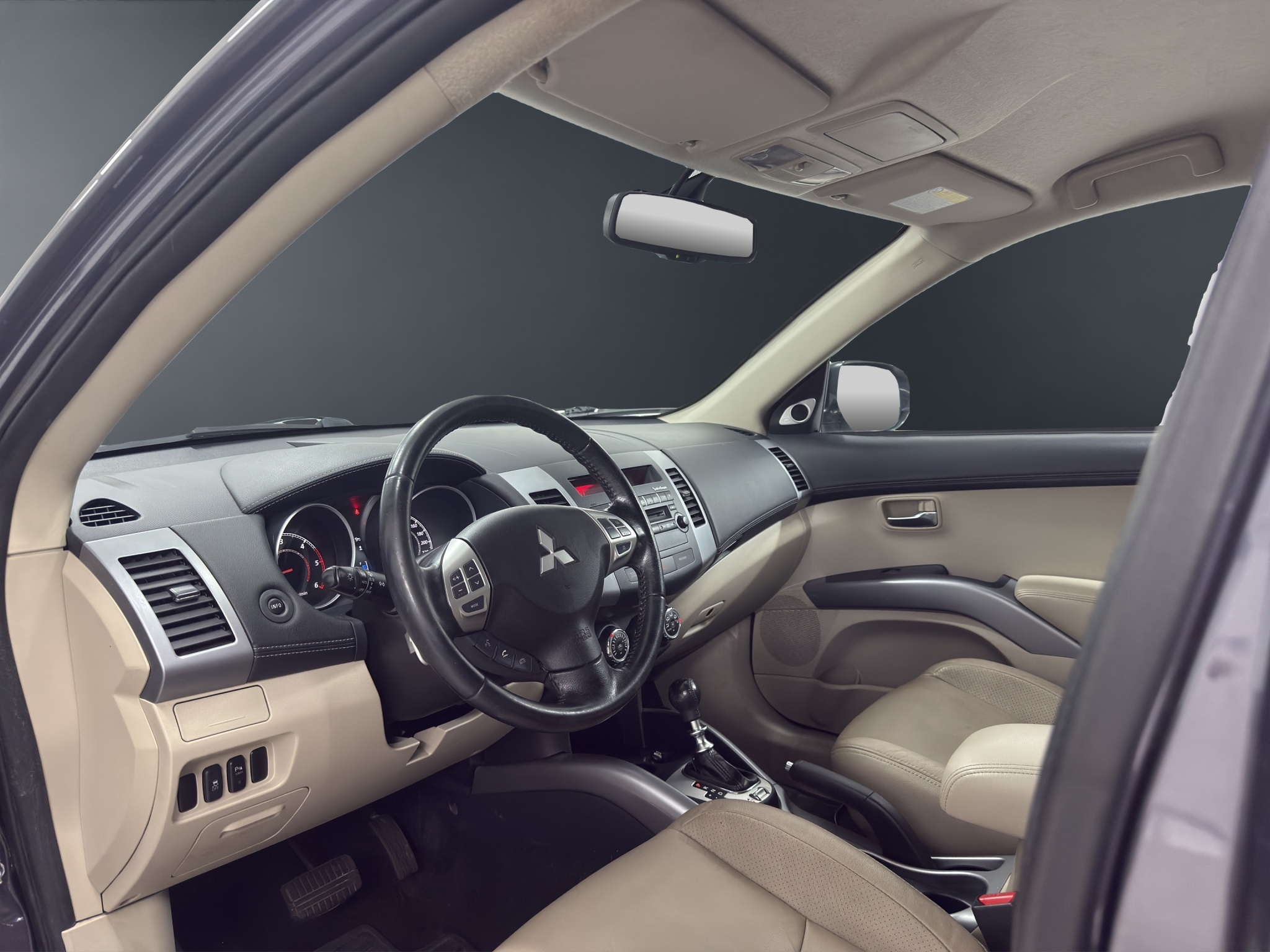 Mitsubishi Outlander 2012, bild 7/48