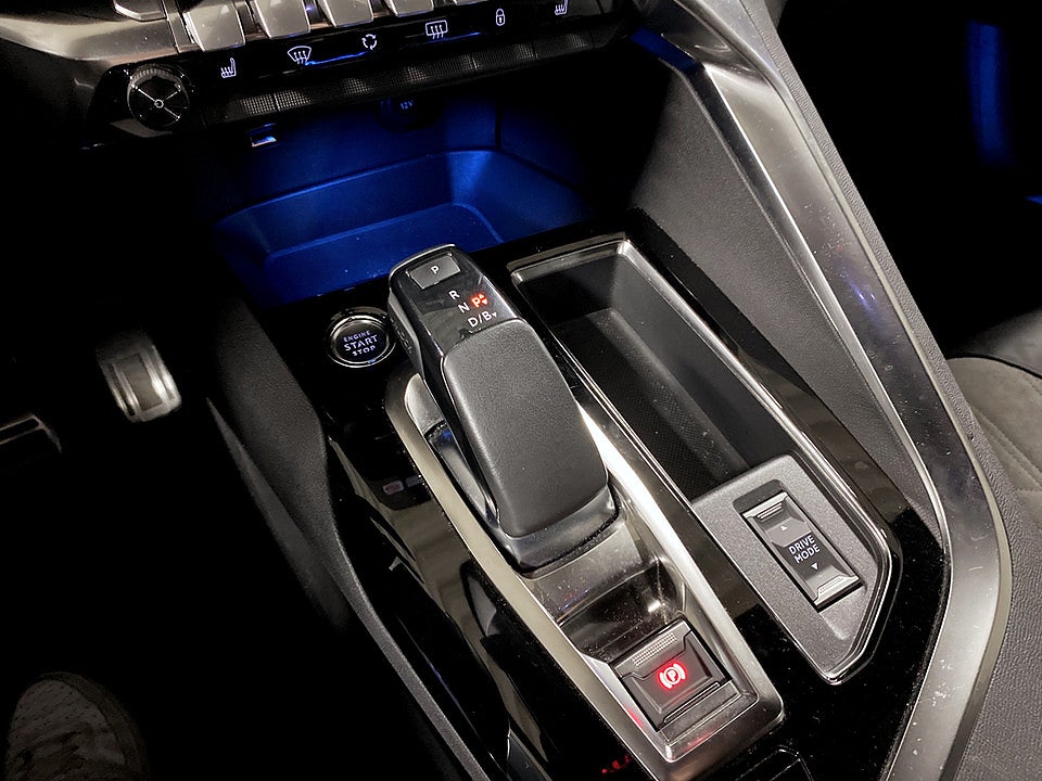 Bild på Peugeot 3008 GT Hybrid4 PHEV 300hk Aut 4WD B-KAMERA CARPLAY