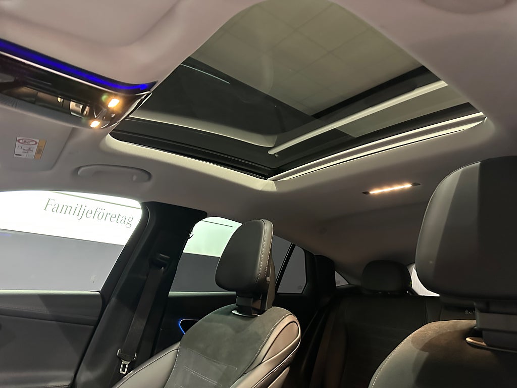 Mercedes-Benz GLC 300 de Coupé 4MATIC AMG Premium Värmare 20 tum Moms - bild 10