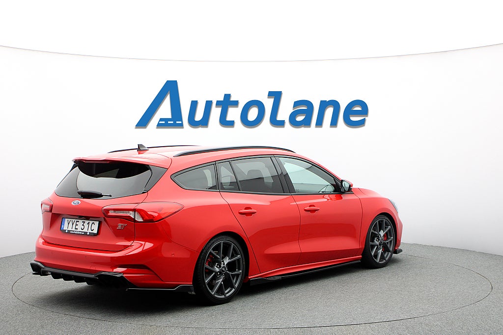 Ford Focus ST Kombi ST Recaro, B&O, DRAG, 280hk