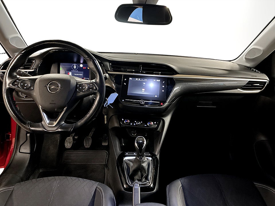 Bild på Opel Corsa Elegance 1.2 75hk B-KAMERA CARPLAY
