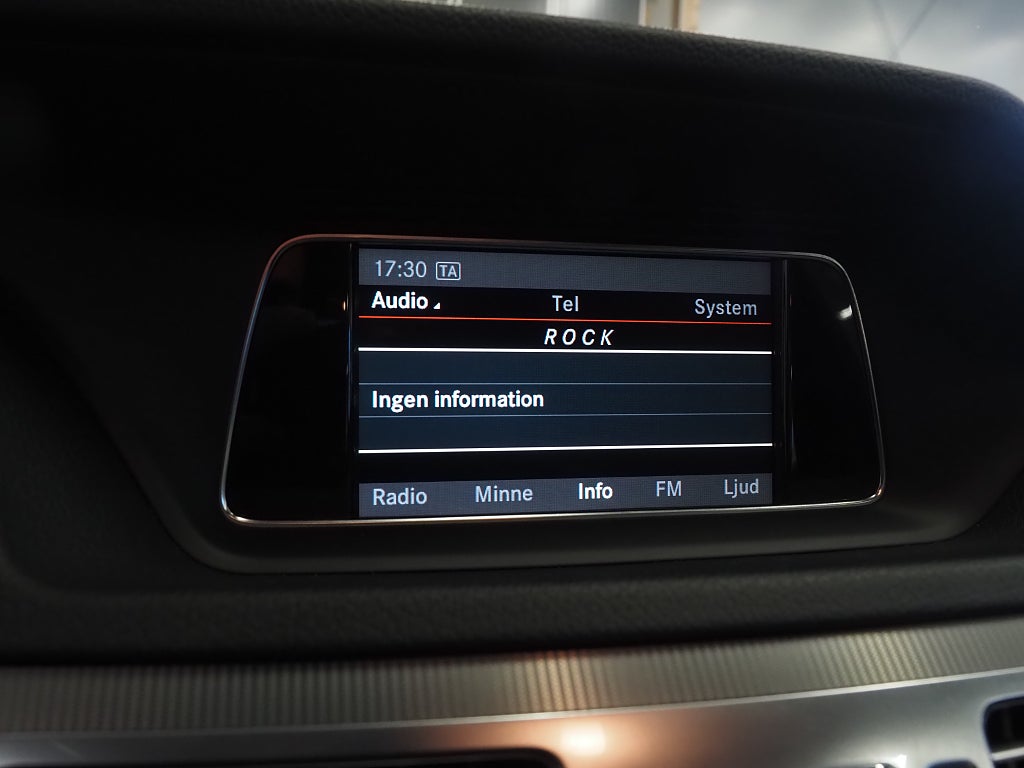 Mercedes-Benz E 220 T 7G-Tronic 170hk  Avantgarde Låga mil! 2014