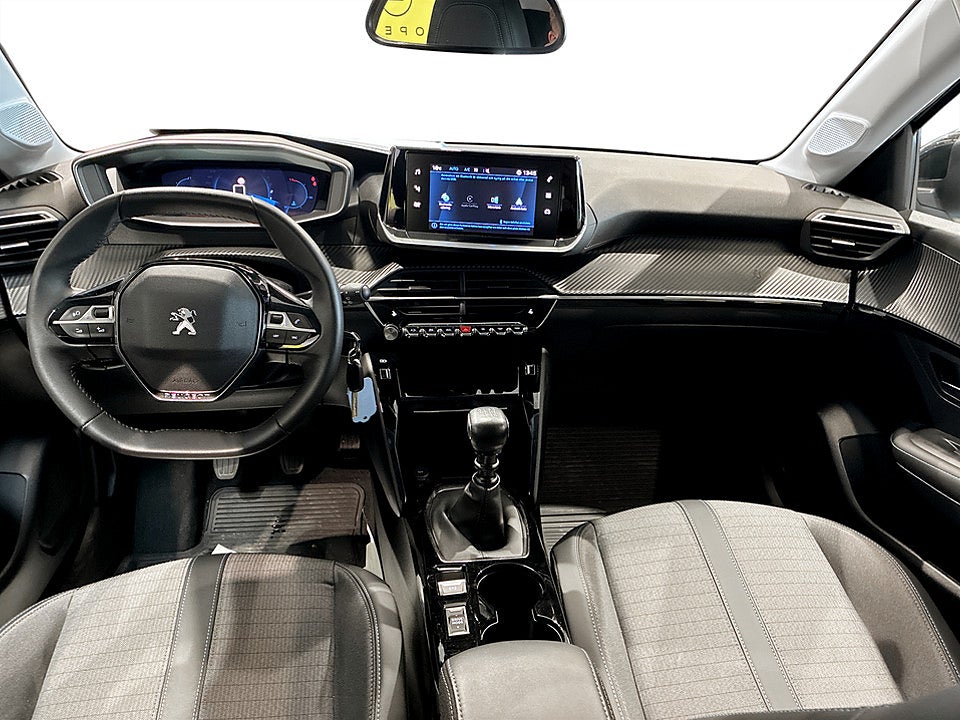 Bild på Peugeot 208 Allure Pack 1.2 PT 100hk B-KAMERA CARPLAY