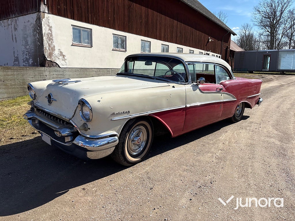 Oldsmobile Ninety-Eight Sedan 5.3 V8 Hydra-Matic