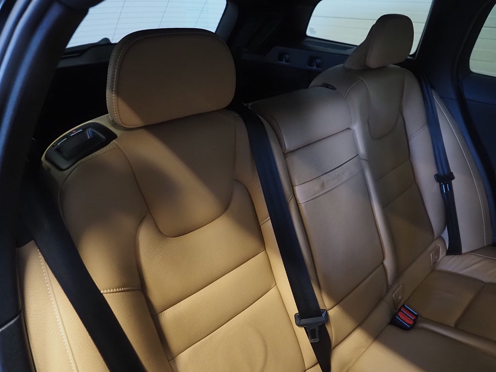 Volvo V60 T5 Geartronic Inscription Värmare Drag Skinn BLIS 2019