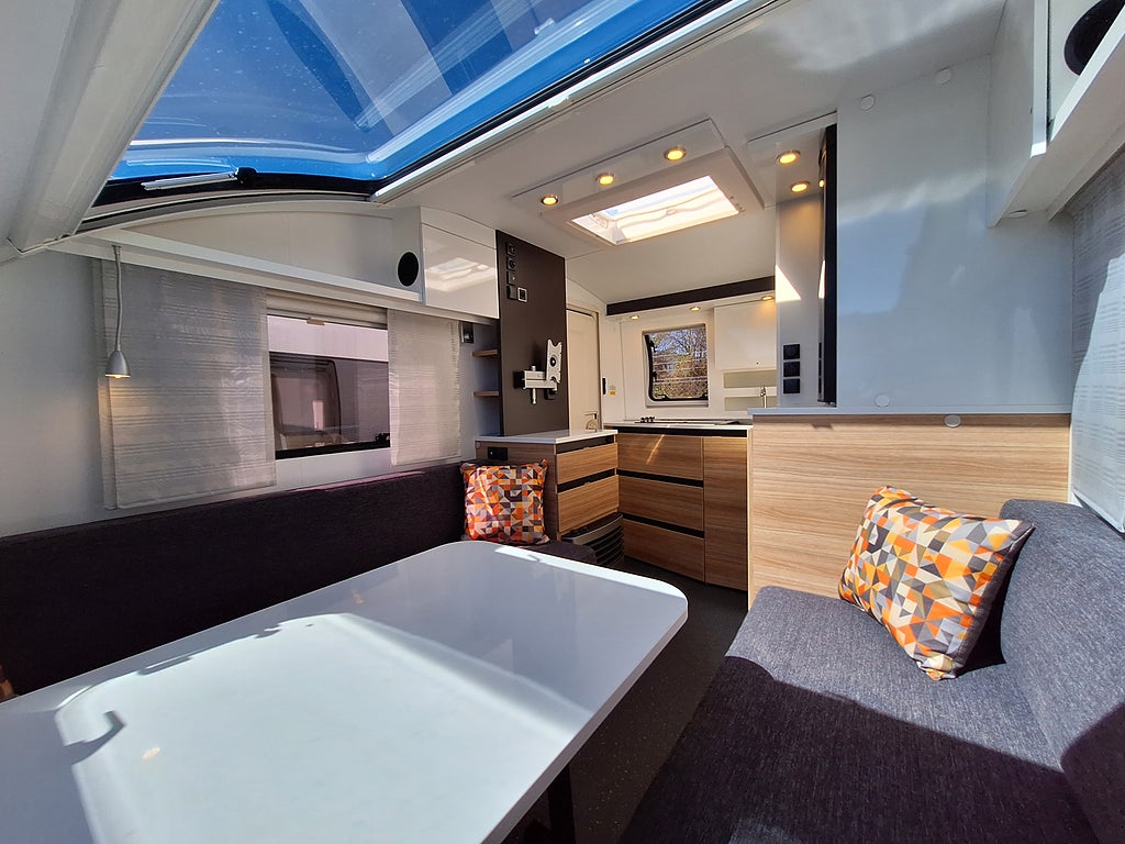 Adria Action 361 LH Dinette, Tält, Pluspaket
