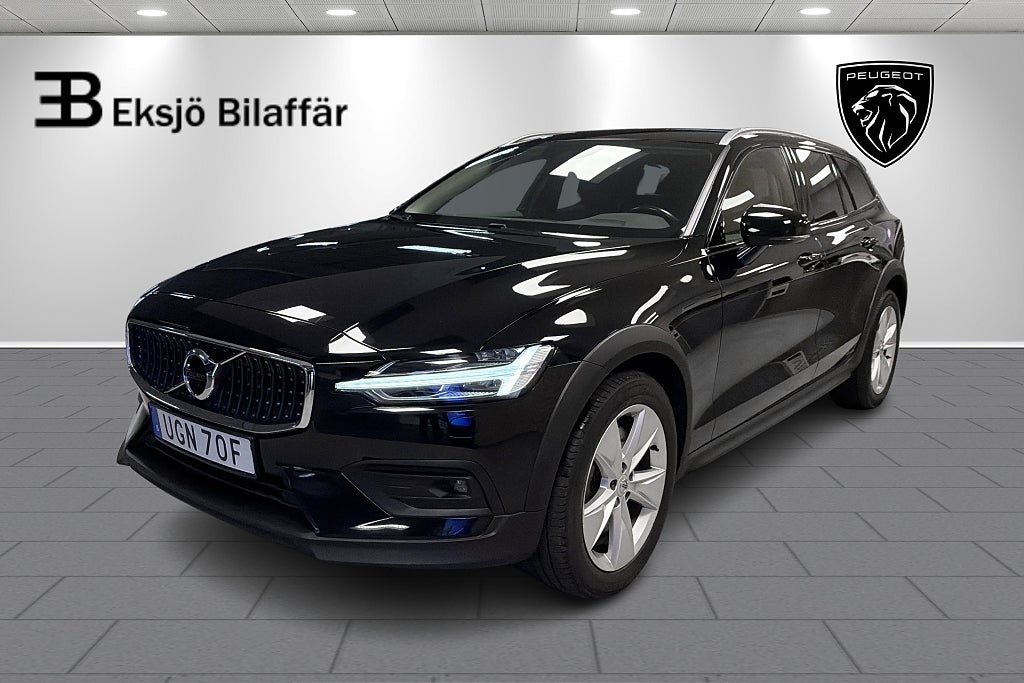 Volvo V60 Cross Country B4 AWD 197hk Automat Advanced SE /Dragkrok/Backkamera/