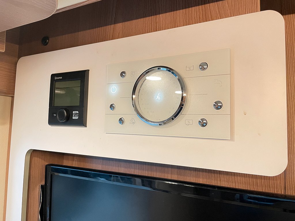 Bürstner Lyseo 745 /Taksäng x2/Soffa bak/Solcell/Automat - Bürstner
