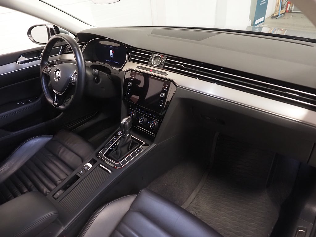 Volkswagen Passat SC TDI 190hk GT 4M R-Line |Drag|D-värm|Cockpit| 2019