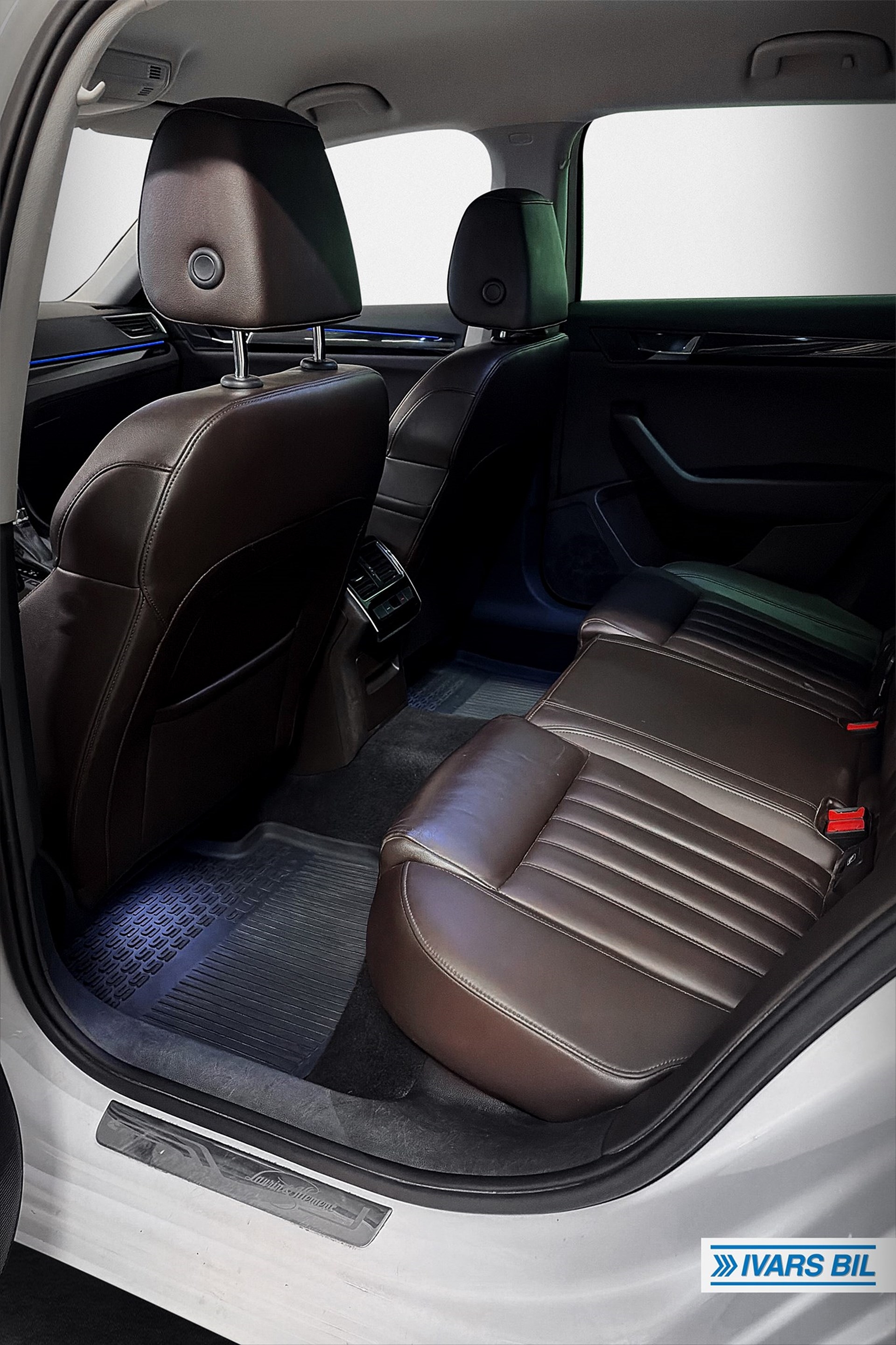 Skoda Superb 4x4 2.0 tdi DSG L&K 2016, bild 5/42