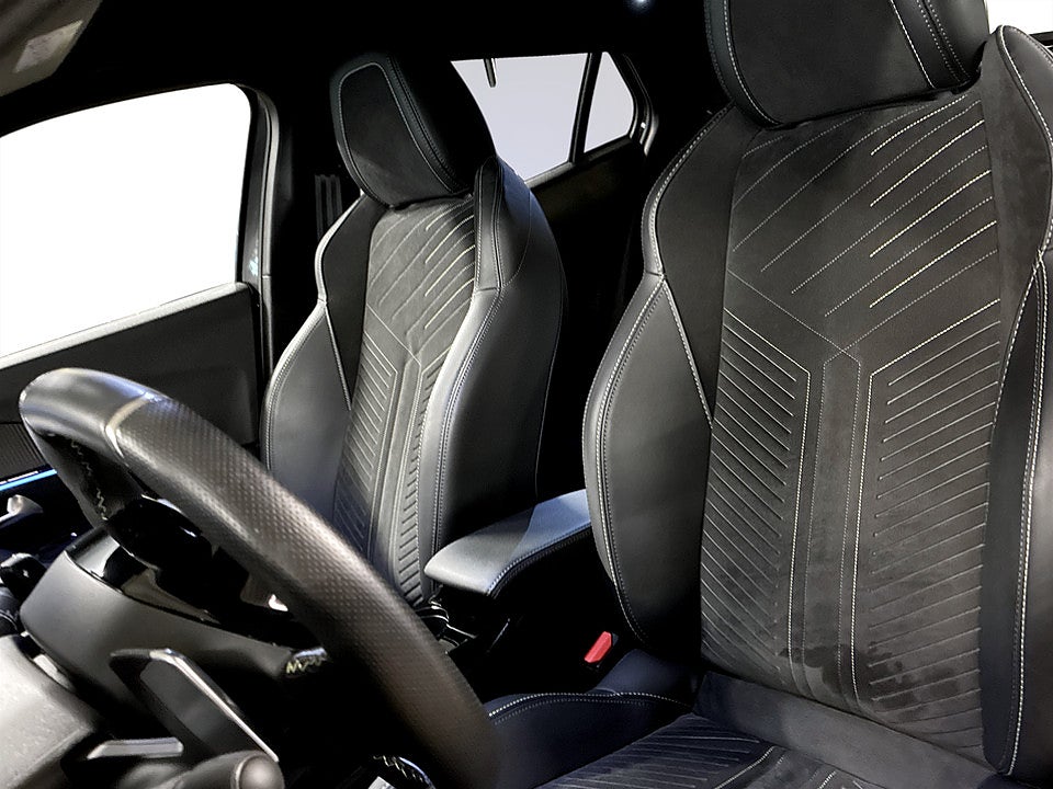 Bild på Peugeot 2008 GT 1.2 PT 130hk Aut B-KAMERA CARPLAY