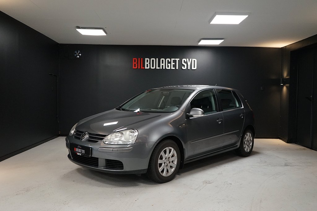 Volkswagen Golf 5-dörrar 1.6 102HK//Design//Nybesiktad//