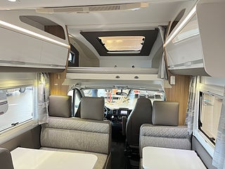 Husbil-alkov Adria CORAL XL 670 DK 12 av 29