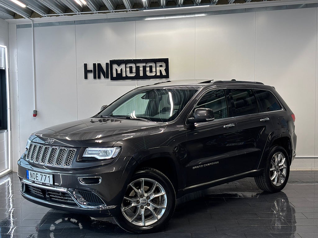 Jeep Grand Cherokee 3.0 CRD 4WD |PANO|NAVI|LUFT|BKam|DRAG|NyServ|MoK|