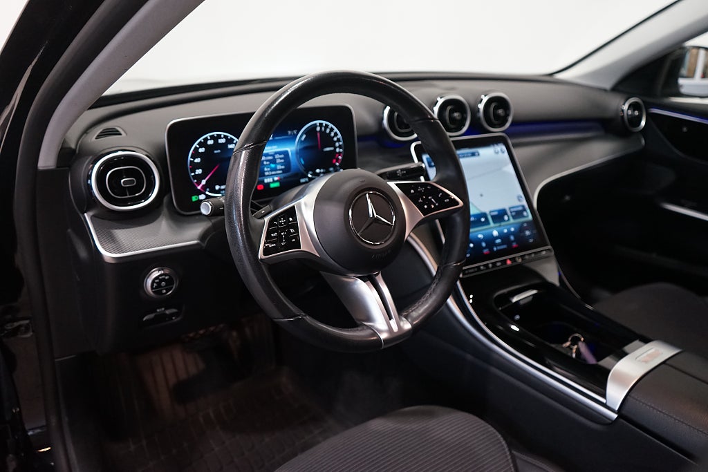 Mercedes-Benz C 300 T e 9G-T Avantgarde B-kamera Navi 313hk
