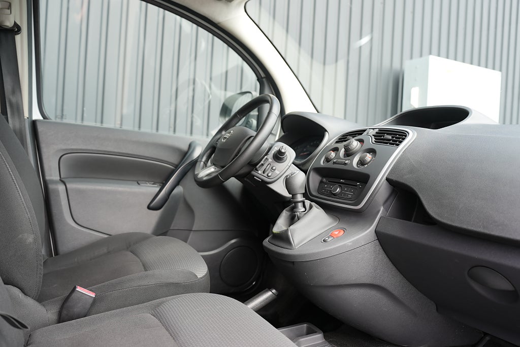 Nissan NV250 2.1t 1.5 dCi, Drag, Backkamera, MOMS, 3-sits 115hk