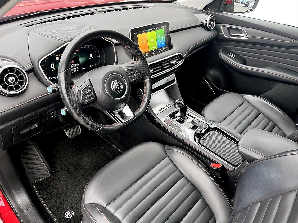 Bild på MG EHS PHEV LUXURY 258hk - PANORAMA,DRAG