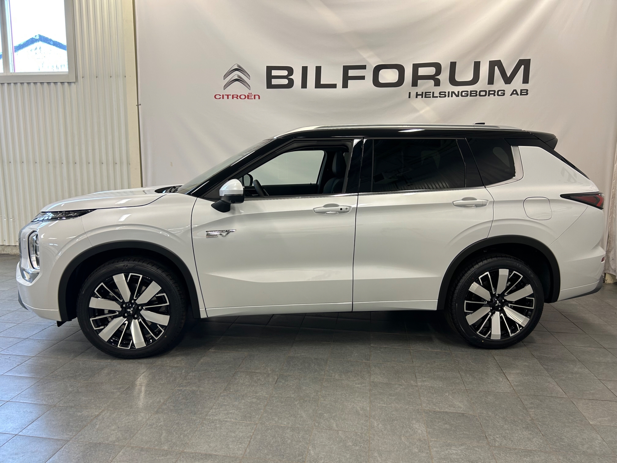 Mitsubishi Outlander 2025, bild 4/49