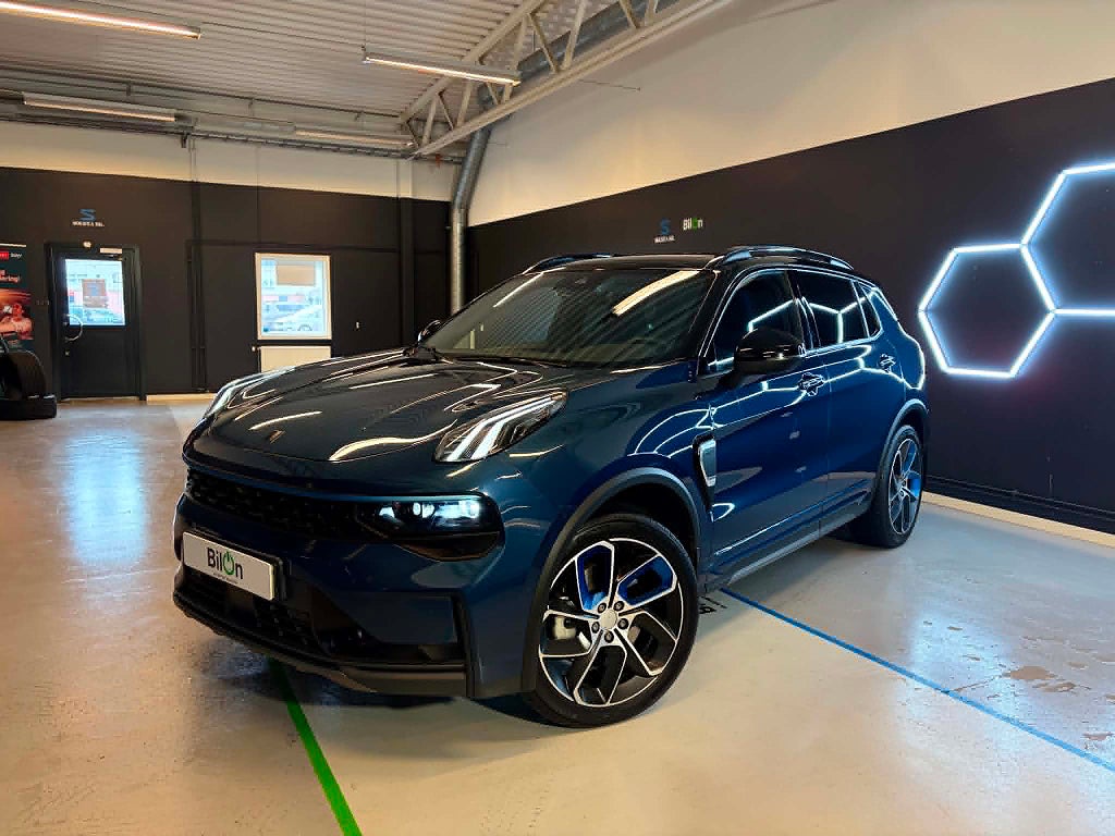 Lynk & Co 01 PHEV DCT / Avtagbar Dragkrok / Rattvärme / 360 Kamera