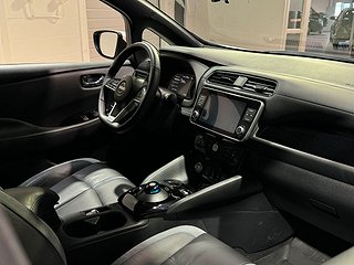 Halvkombi Nissan Leaf 11 av 24