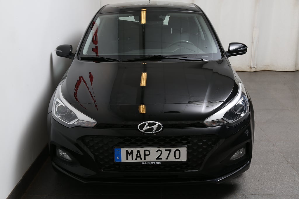 Hyundai i20 1,2 Premium CarPlay Kamera P-sensor Motorvärmare 2019