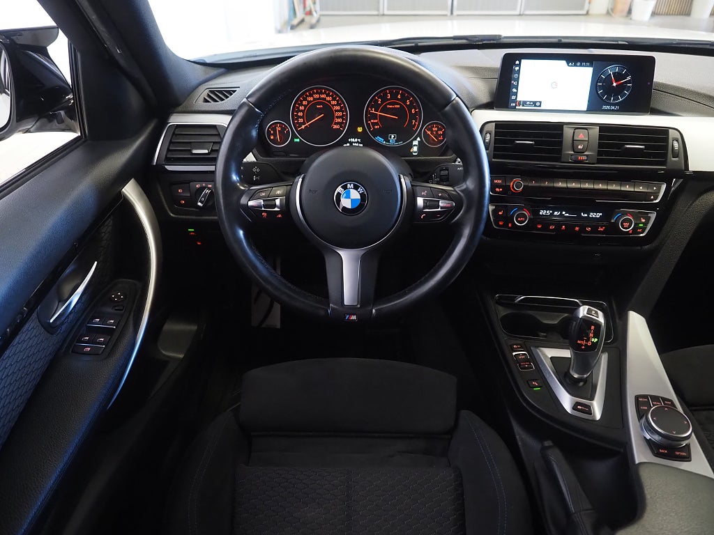 BMW 330e Sedan Steptronic M Sport 252hk Plug-In | Navi | P- Sen