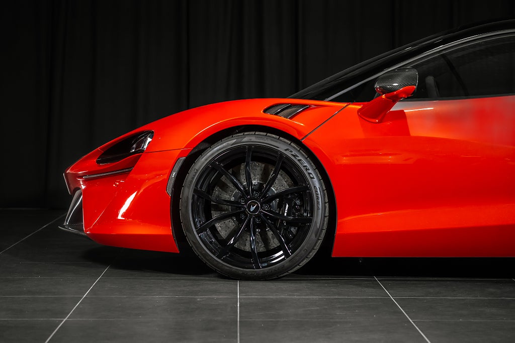 Gallery image 6 of 16