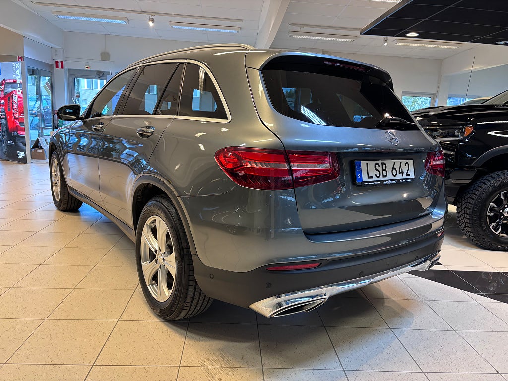 Mercedes-Benz GLC250 d 2018 - miniatyr 2