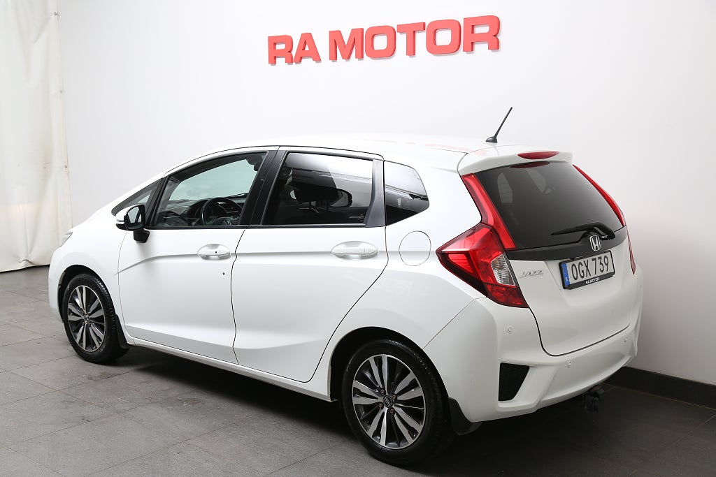 Honda Jazz 1,3 i-VTEC 102hk Elegance Aut 5D 1ägare Dragkrok 2016
