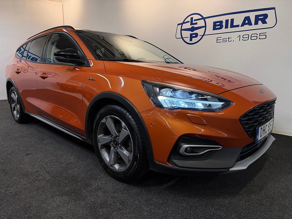 Ford Focus Kombi 1.0 Launch Edition | GPS | Kamera | Drag | Vhjul