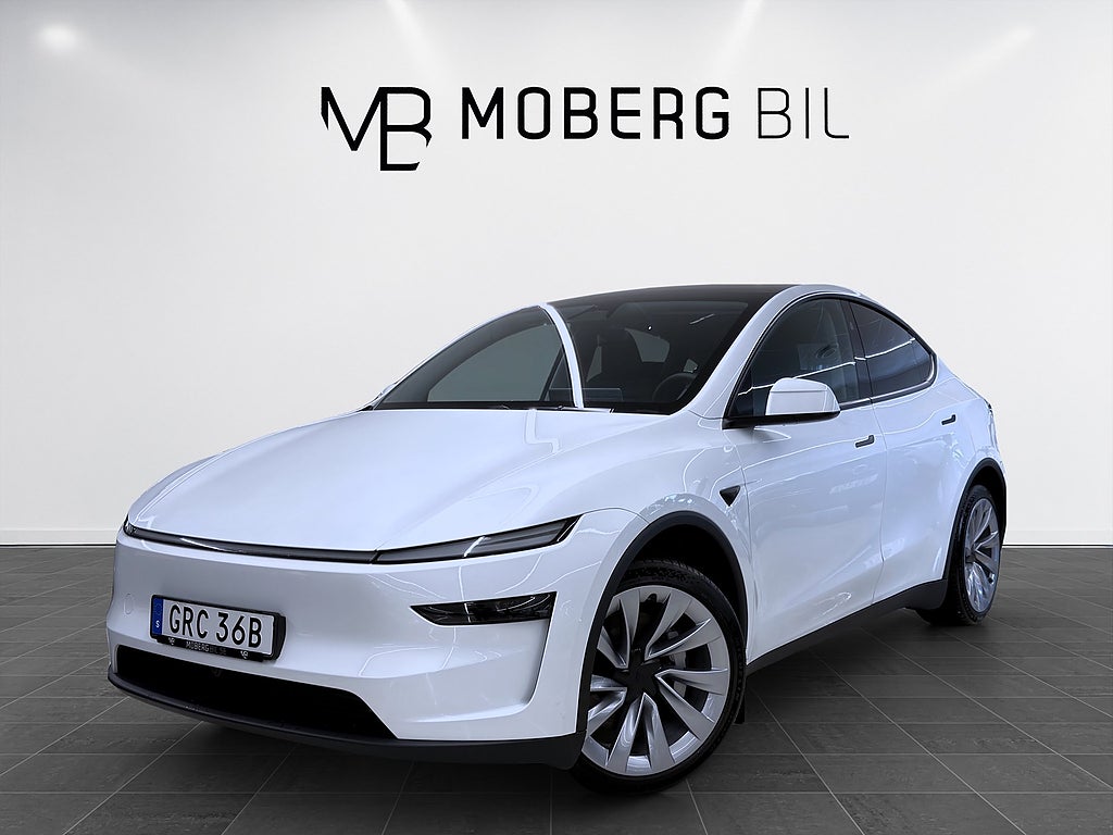 Tesla Model Y Long Range 514hk Helg på Moberg! Pano Läder B-Kamera