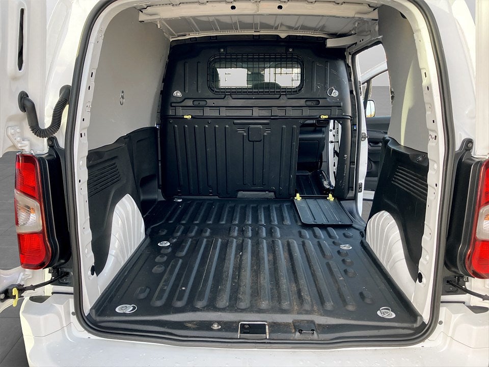 Bild på Peugeot Partner PRO+ 1.5 BHDi 130hk Aut L1 - B-KAMERA, DRAG