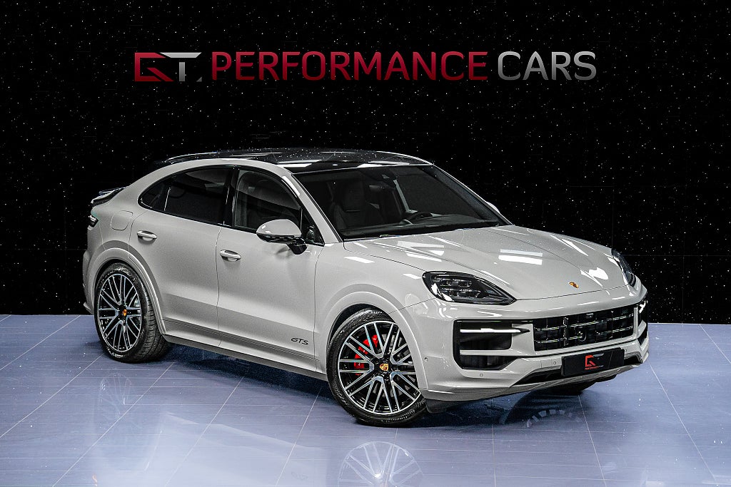 Porsche Cayenne GTS Coupé MOMS SpDesign 22" BOSE Drag 3.99%