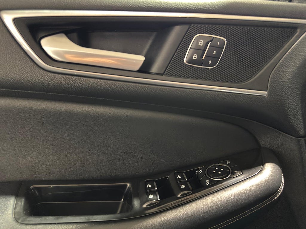 Ford Edge bild 8