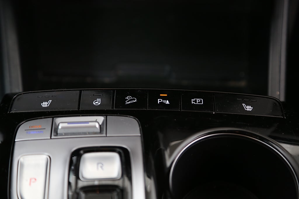 Hyundai Tucson 1,6 T-GDi HEV 230hk 6AT 4WD Essential Motorvärmare