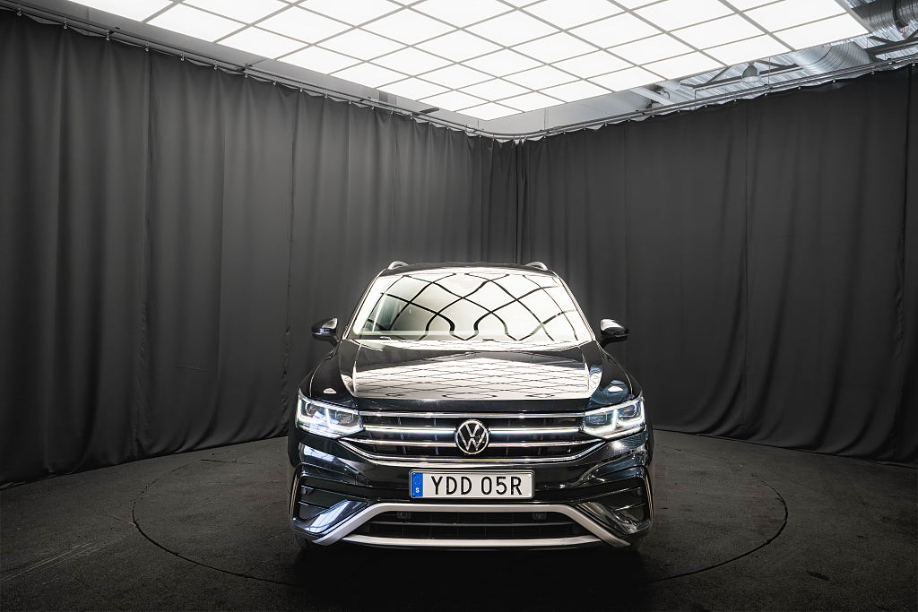 Volkswagen Tiguan Allspace TSI 4MOTION 7-sits B-VÄRM DRAG KAMERA IQ. COCKPI