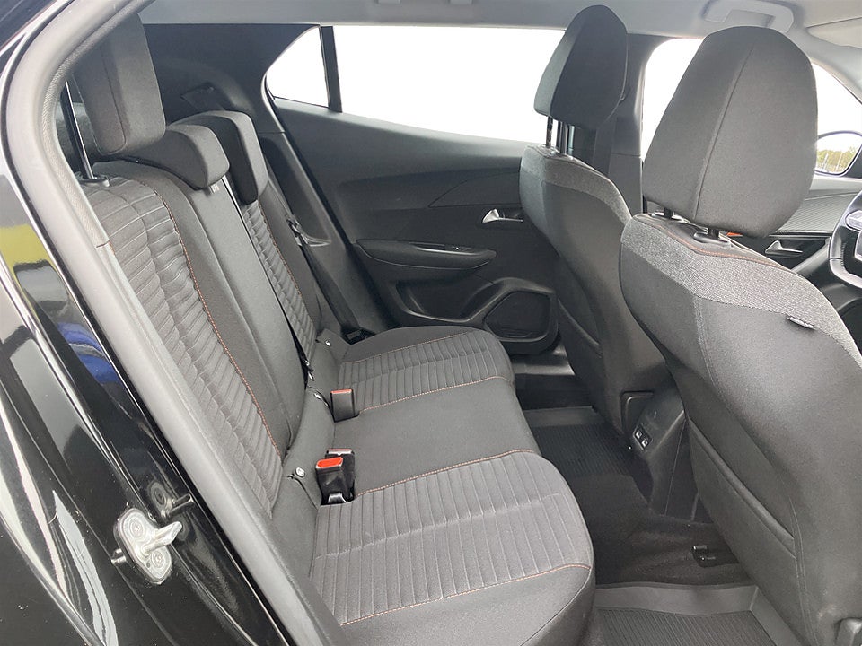 Bild på Peugeot e-2008 Active 50 kWh 136hk Aut BACKSENSORER