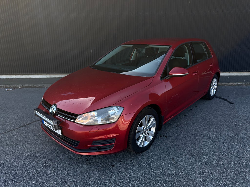 Volkswagen Golf Golf 1.4 TSI | Fullservad| 1 ägare | Ränta 1,95%