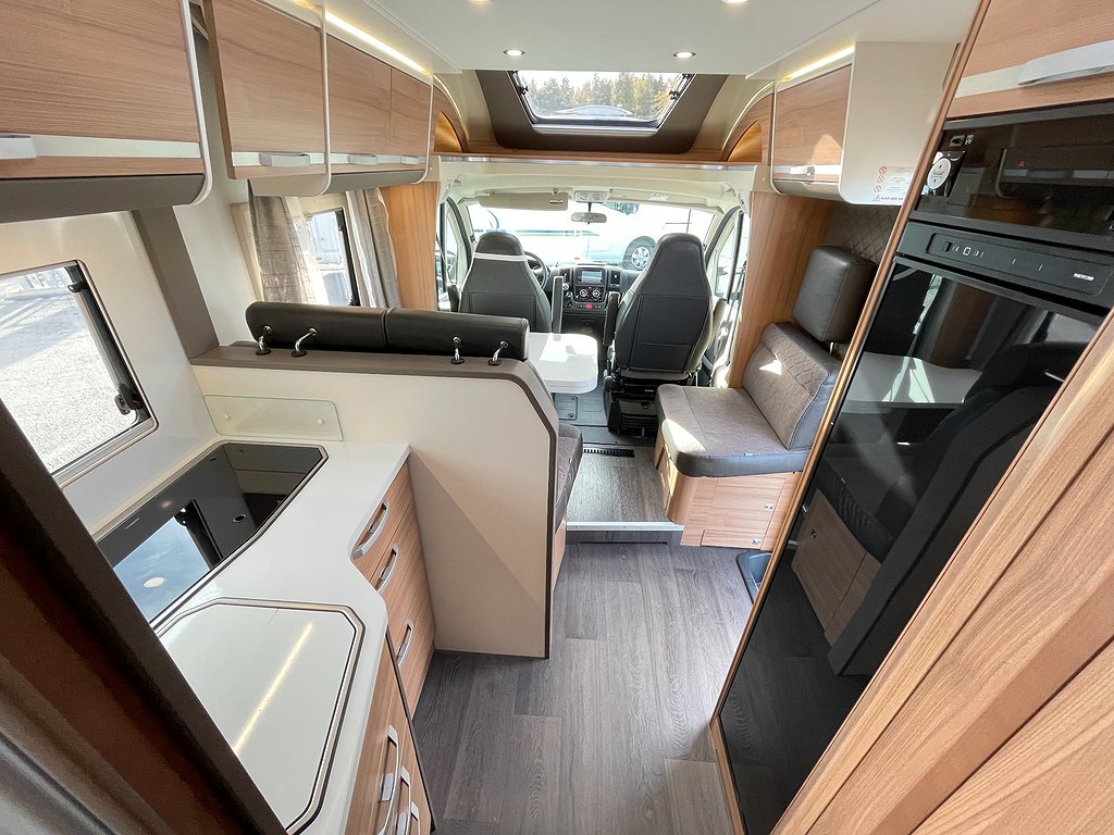 Adria Matrix 670 SC Nordkapp  / ALDE / Taksäng / 3500kg / 5bält / - Adria