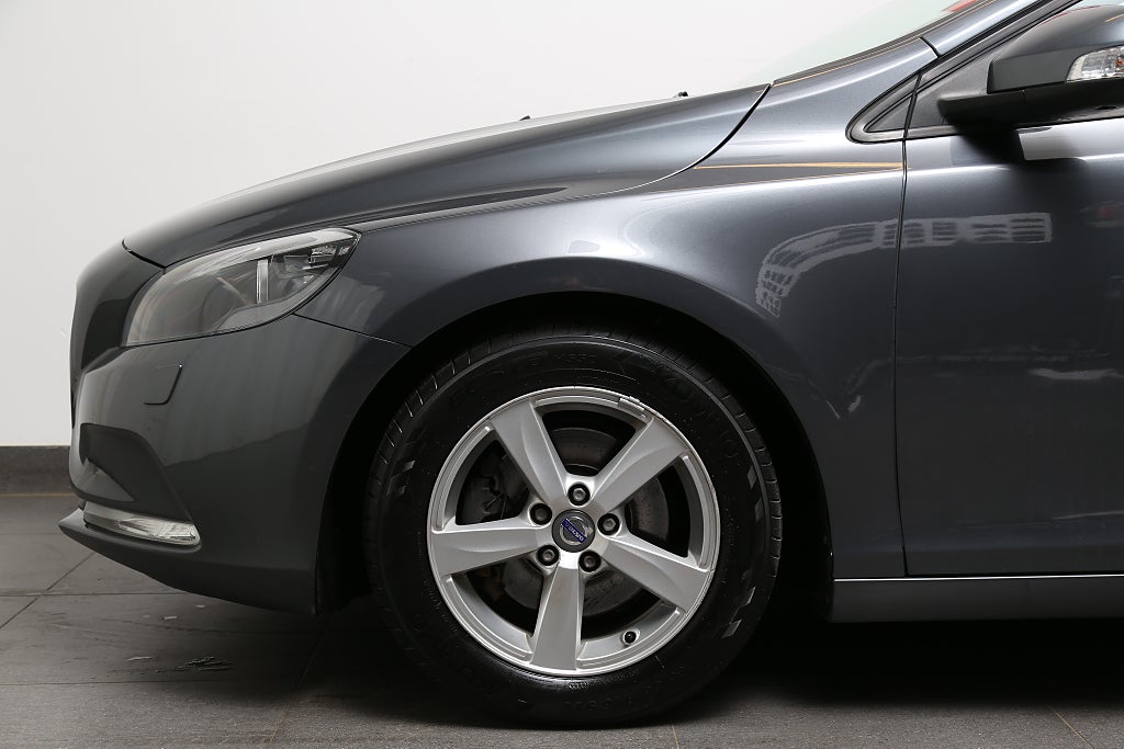 Volvo V40 T2 Your Kinetic Bränslevärmare Ny kamrem 2014