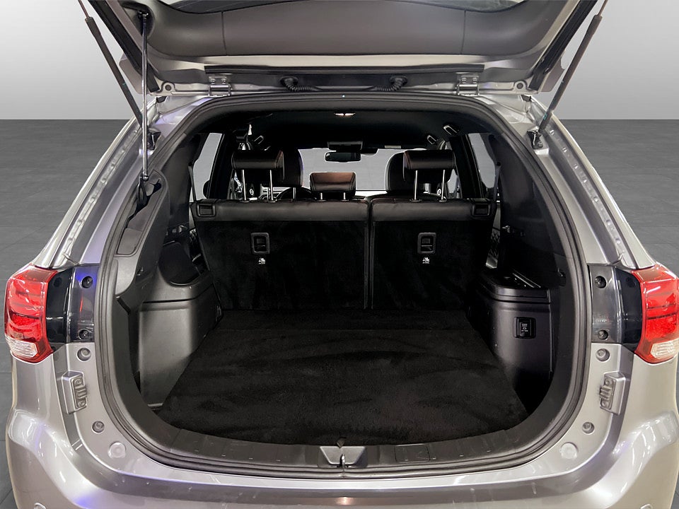 Bild på Mitsubishi Outlander Business X PHEV 224hk Aut 4WD B-KAMERA DRAG ELSTOL
