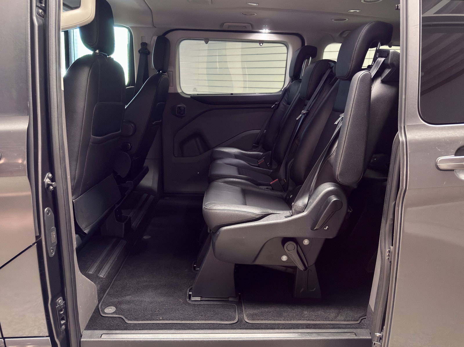 Ford Tourneo Custom Sport 2.0 TDCi 170hk | 8-sits | Drag | Värmare 2019 - miniatyr 18