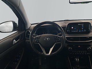 Hyundai Tucson 1.6 4WD Premium S&V/Carplay/Drag/M&Kvärm/Pano