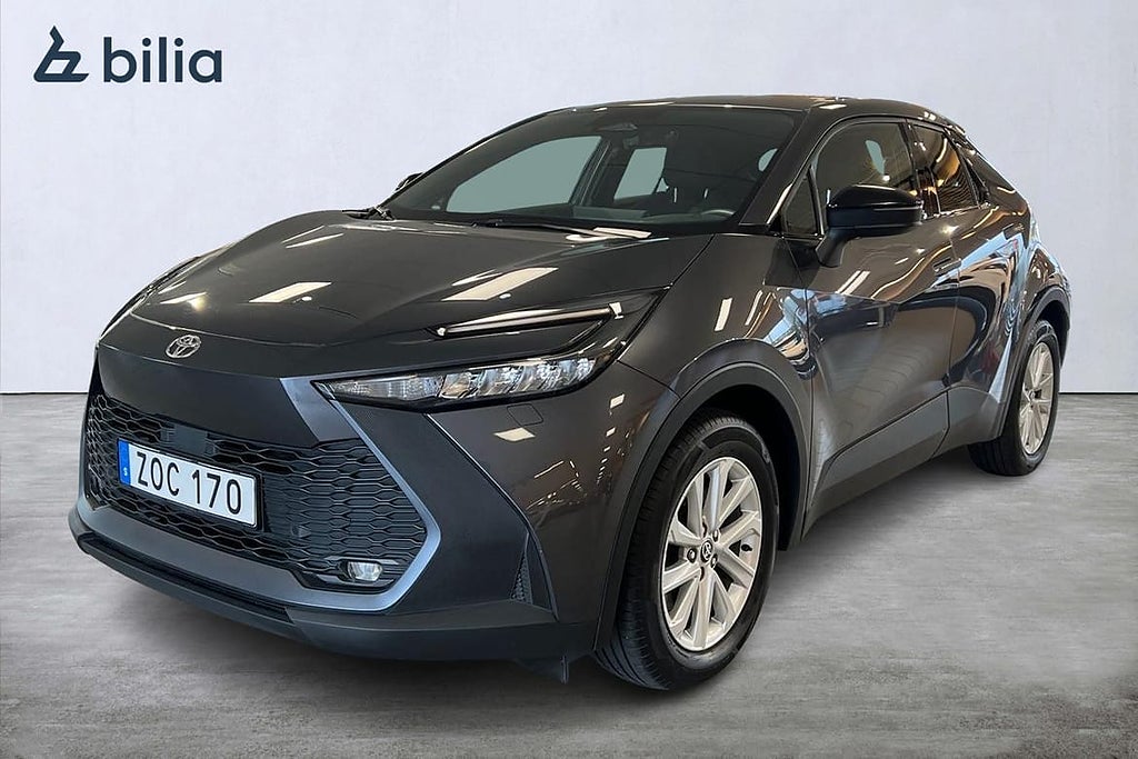 Toyota C-HR 2,0 Laddhybrid Active Värmare Moms