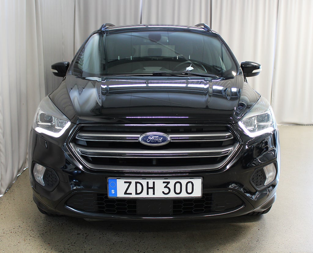 Ford Kuga 1.5 TDCi 120HK, Powershift ST-Line, * 10629* 3,99% Ränt