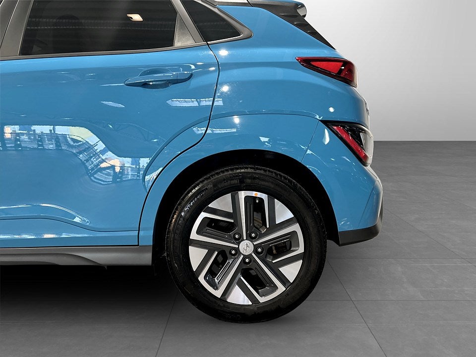Bild på Hyundai Kona Essential 39.2kWh 136hk Aut - B-KAMERA, RATTVÄRME