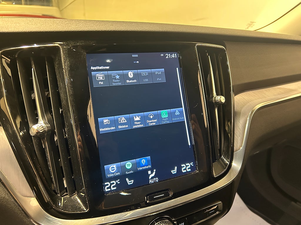 Volvo V60 Cross Country 2020 - miniatyr 12